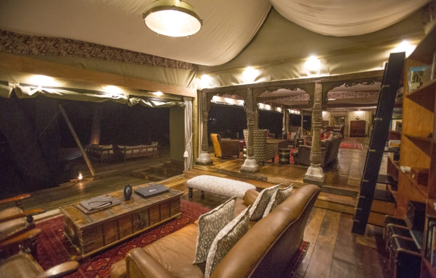 Duba Plains Camp-Banok Safaris Limited